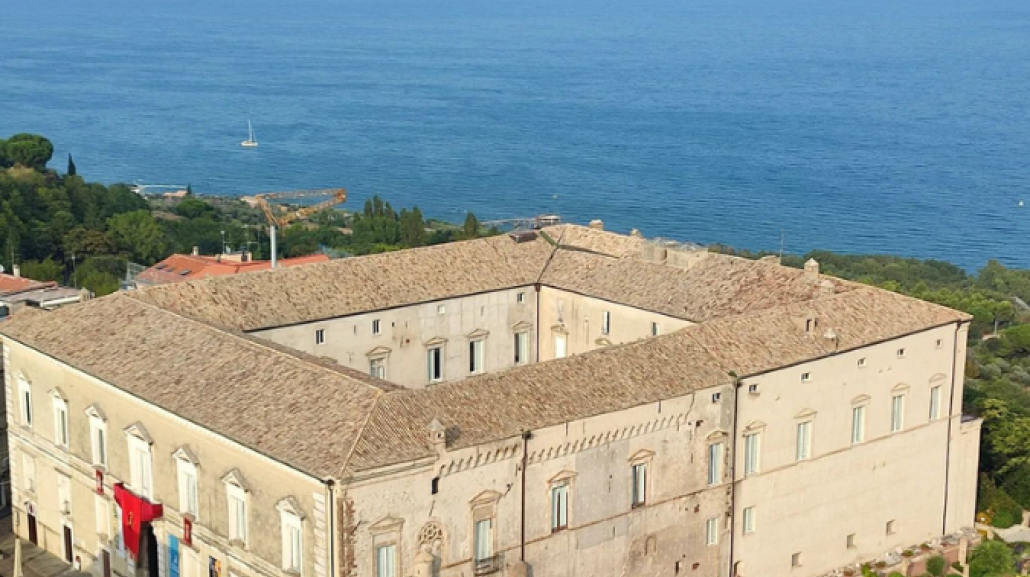 Vista del Palazzo d'Avalos a Vasto (Foto: Pagina Fb Palazzo d'Avalos - Meraviglia d'Abruzzo)